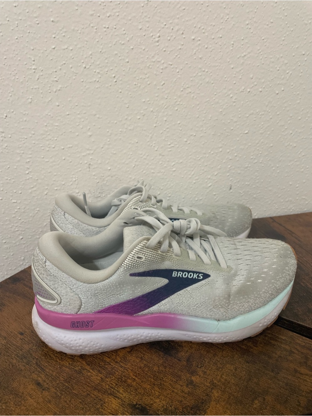 Brooks Women's Running Shoes (6.5) - Light Gray with Purple and Pink Accents